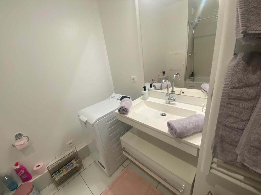 איברי-סור-סיין Appartement 80M2, Terrasse Sud, Metro 7 Direction Louvre A 8Minutes, Parking Sous-Sol, Proche Paris-Bercy מראה חיצוני תמונה